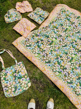 Keepers Cottage ~ Portable Picnic + Bistro Set