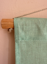 Regent Vase - Wallhanging